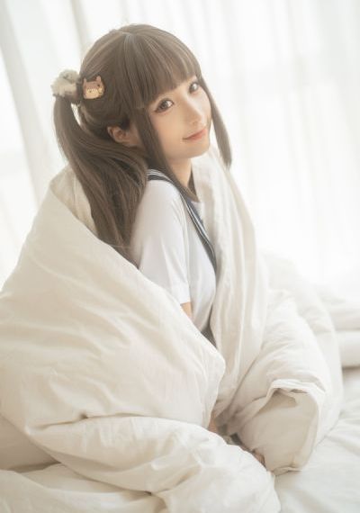 风云太白山电影_十万网红美女美酱